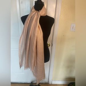Fraas Shimmer Scarf in Light Pink with Raw Hem